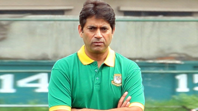 Sri Lanka Cricket recruits Aaqib Javed as fast-bowling coach.