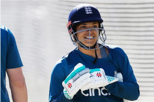Sophia Dunkley batting during an ODI match.
